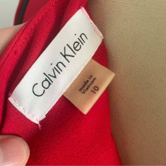 Calvin Klein Color-Blocked Bell Sleeve Sheath Dress- Red & Black- Size 10- NWT - Picture 9 of 12